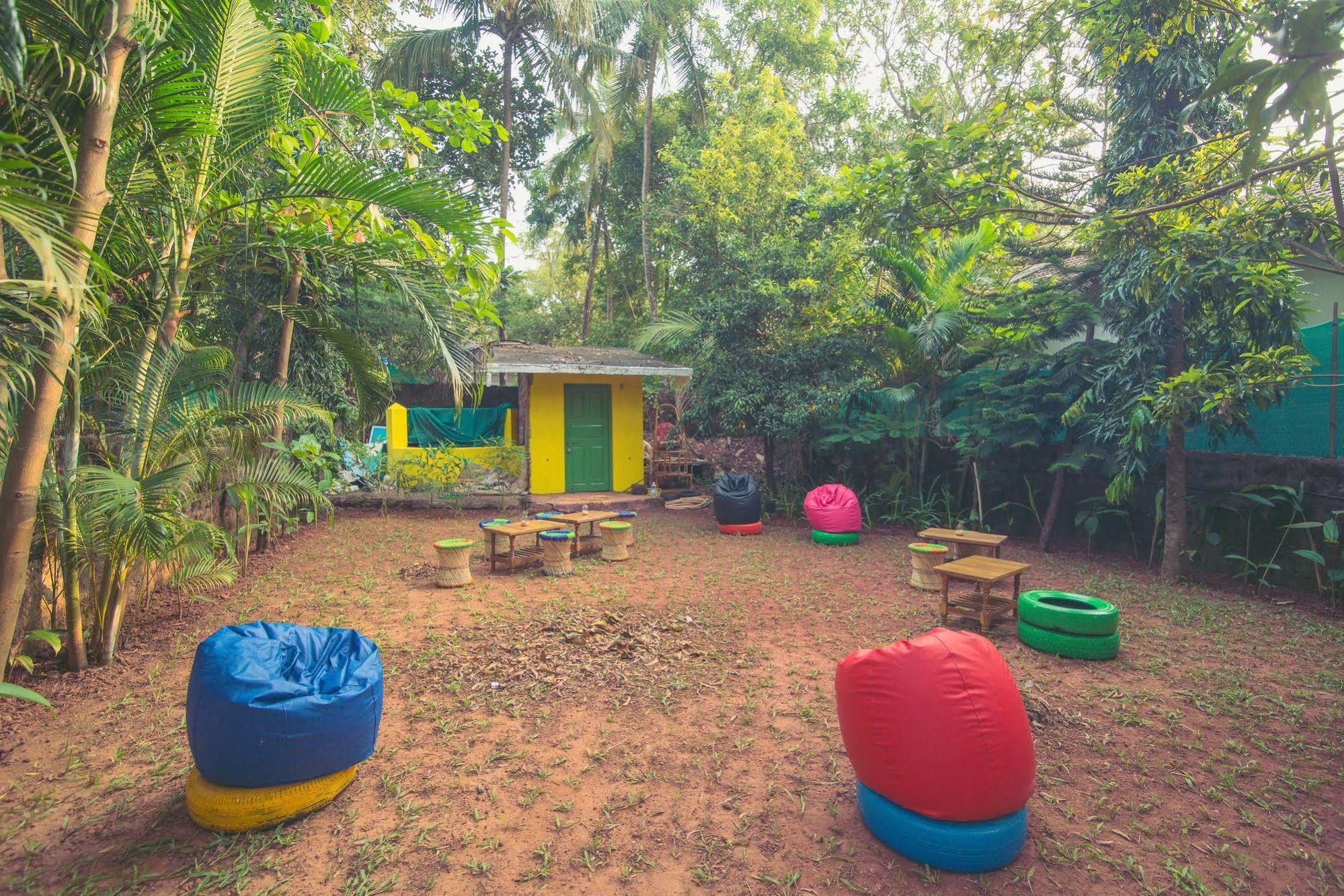 Anjuna By Roadhouse Hostels Goa Zewnętrze zdjęcie
